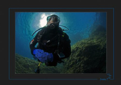 Cedric exploring the Medes Island by Sven Tramaux 